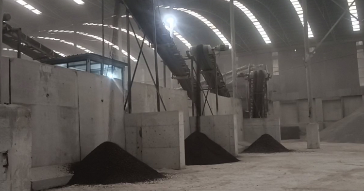 銑刨料破碎篩分機(jī) 瀝青攪拌站破碎機(jī) 瀝青再生設(shè)備 銑刨料破碎篩分機(jī) 瀝青攪拌站破碎機(jī) 瀝青再生設(shè)備