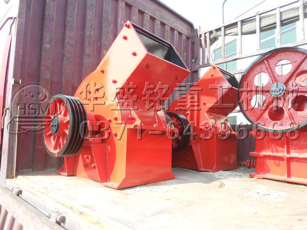對(duì)輥破碎機(jī)輥皮,錘破和顎破發(fā)貨現(xiàn)場.jpg